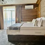 V بيت ضيافة 4*
