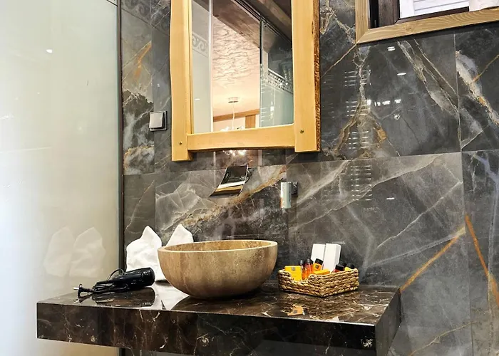 V 4* ヴェリングラード