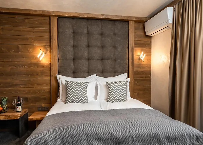 V ゲストハウス 4*